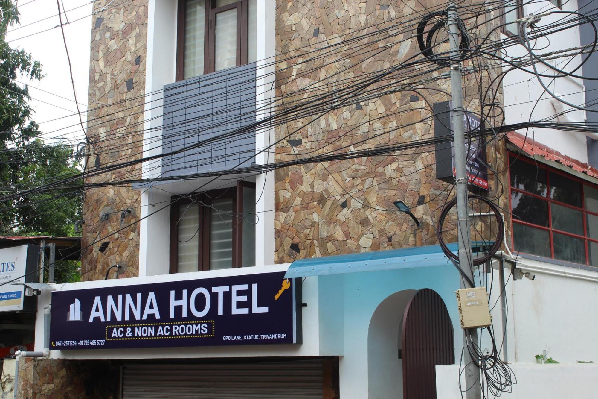Anna Hotel Thiruvananthapuram Exteriör bild